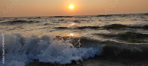 Canvastavla Evening sky on sea shore