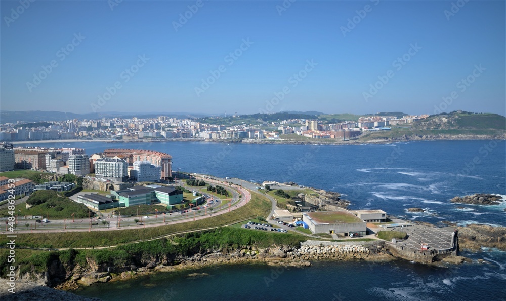 La Coruña, España. Ciudad costera gallega donde destaca su impresionante Torre de Hércules. 
