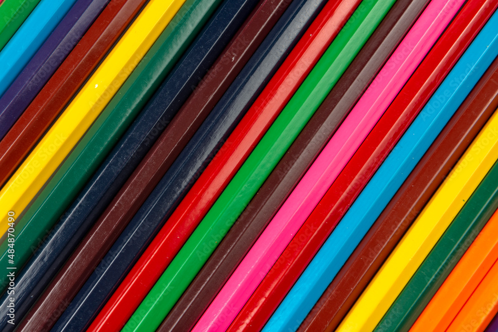 Obraz premium Colored pencils in the form of an abstract background. close-up.