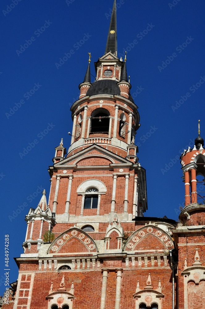 Fototapeta premium Manor - in Russian architecture, a separate settlement, a complex of residential, utility, park and other buildings, as well as, as a rule, a manor park that make up a single whole.