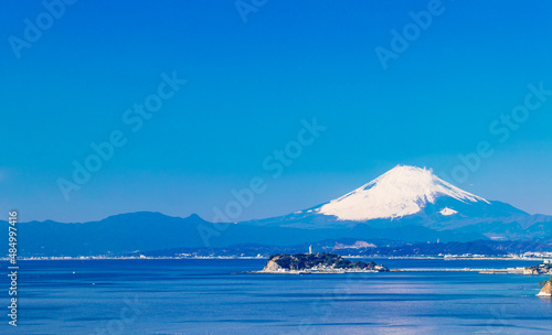 富士山と江の島 冬景