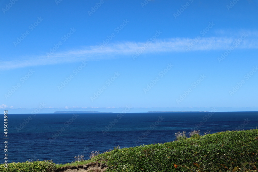 苫前から見た天売島と焼尻島