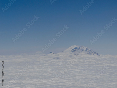 Mt. Rainier above the clouds © Caitlin Custer