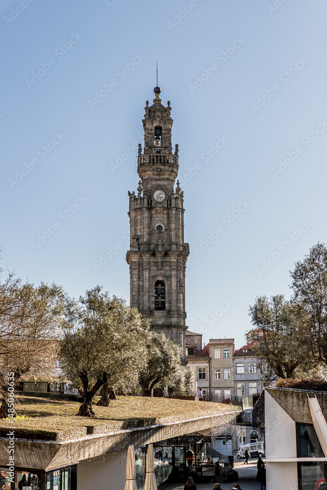 Tour des Clercs de Porto