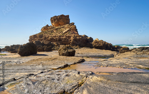 Praia da Cordoama und Praia do Castelejo am Atlantik in der Nähe von Vila do Bispo, Algarve, Distrikt Faro, Portugal, Europa 