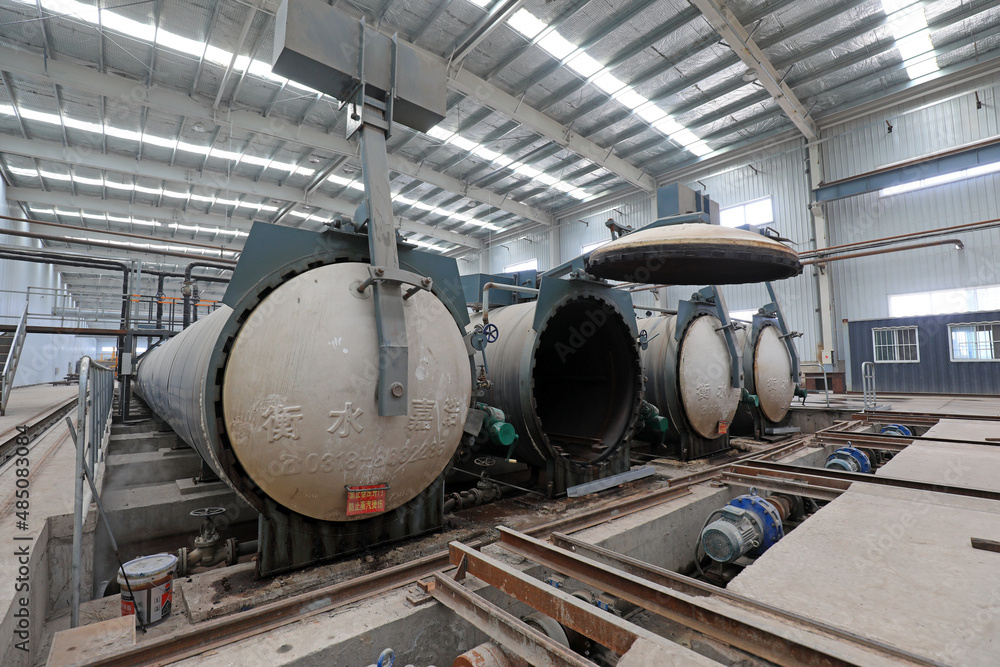 The calcium silicate board production line is in a new material production plant, North China