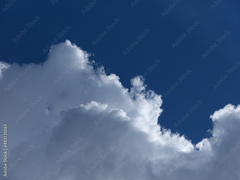 Obraz premium White clouds