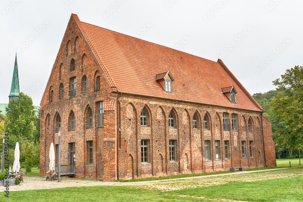 Fototapeta premium Das Kornhaus des Klosters in Bad Doberan, Mecklenburg-Vorpommern