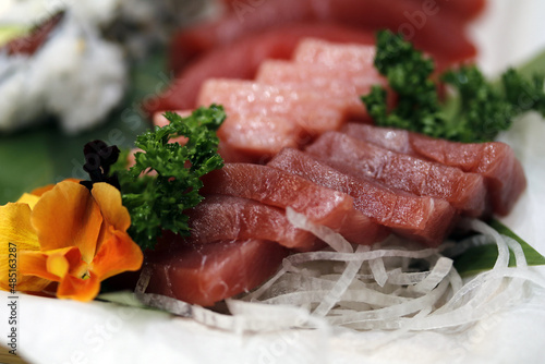 lomos de atún rojo para elaboración de sushi photo