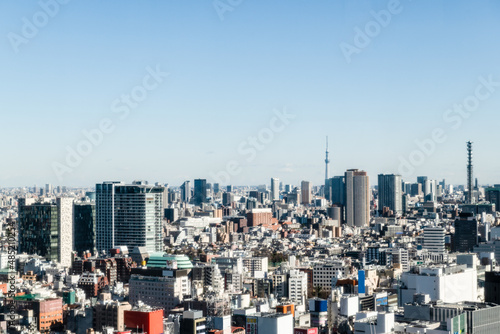 東京ビル群の大都市イメージ冬