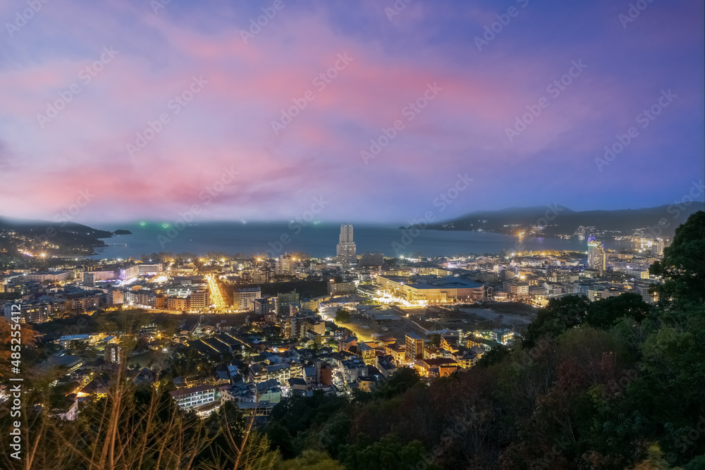 Obraz premium Colourful Sunset Patong Beach lovely vibrant orange, pink and Blue colours Phuket Thailand Thai