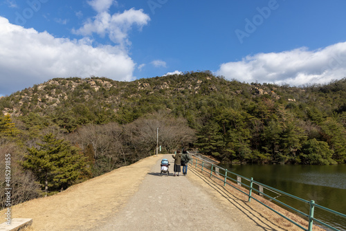 とても美しい日本の岡山県玉野市の深山公園の風景