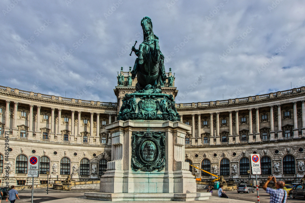 ウィーンの街の銅像（カール大公）