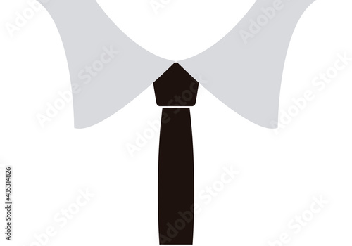 Camisa y corbata negra en fondo blanco. 