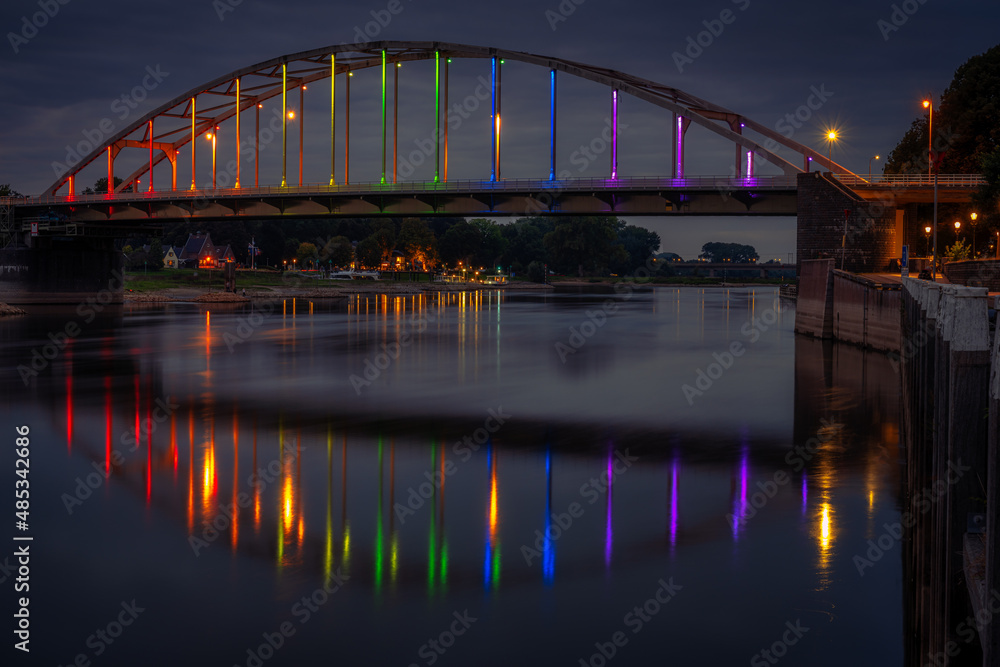 Obraz premium Bridge in Deventer lit with the colors for the LGBT community