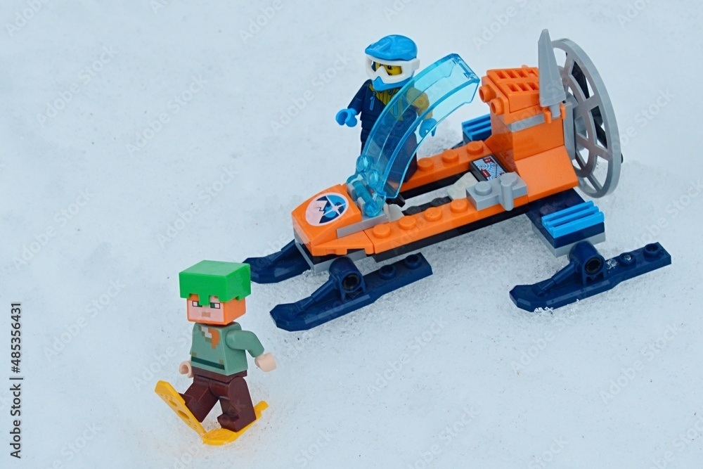 LEGO Minecraft figure of Alex is walking forward from LEGO City Polar Expedition ice glider