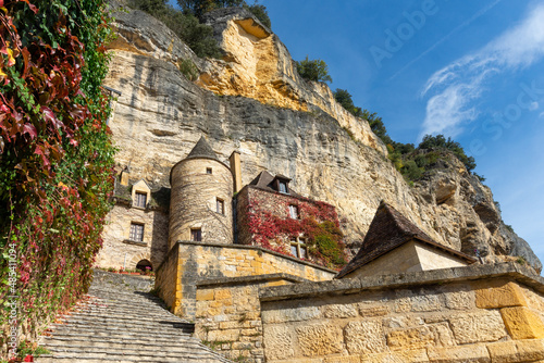 Photos Limestone cliff and historic houses of La Roque-Gageac, Perigord