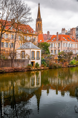 Fototapeta Naklejka Na Ścianę i Meble -  Cityscape view from the beautiful city of Metz in France