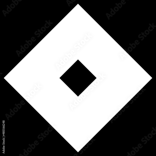 堀之美の家紋です。釘抜といいます。