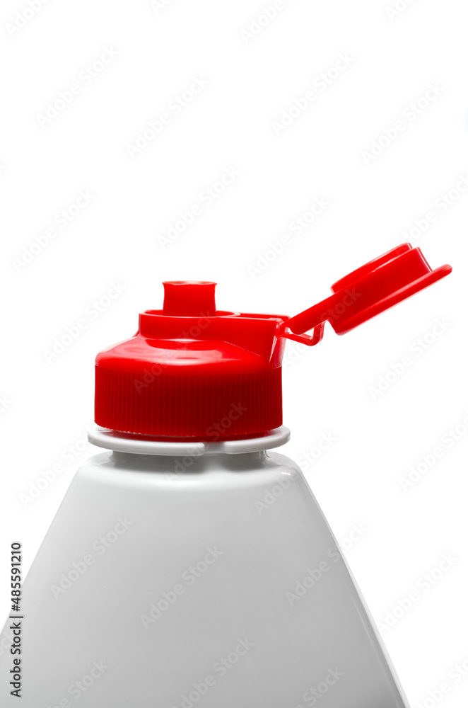 Naklejka premium Washing-up liquid bottle isolated on white background