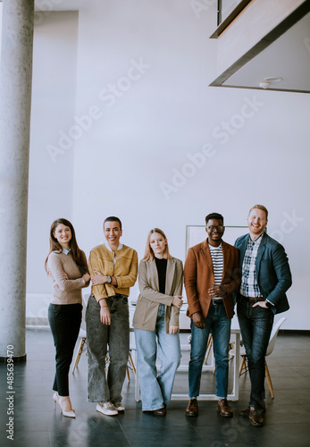 Group of positive businessp...