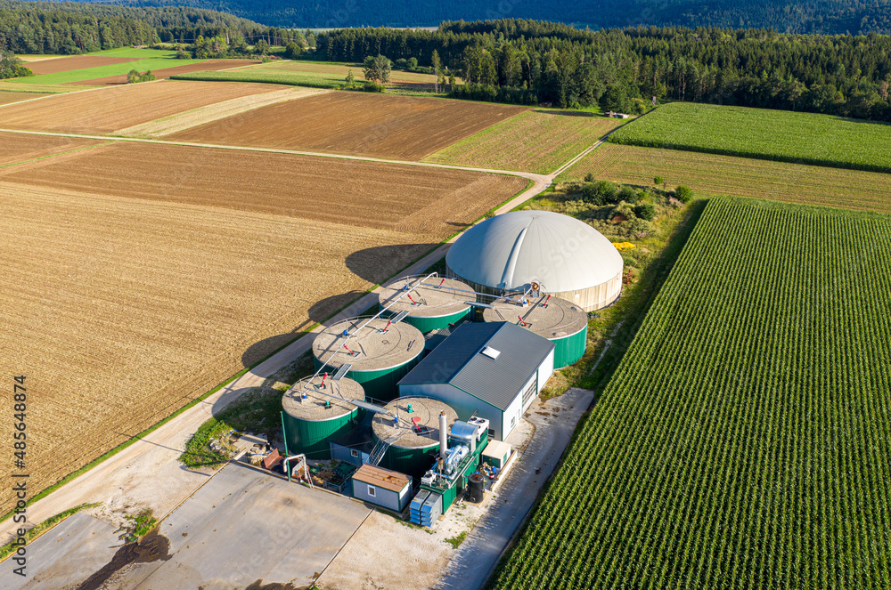 Luftbild Einer Biogasanlage Im Naturpark Altm hltal Stock Photo Adobe luftbild-einer-biogasanlage-im-naturpark-altm-hltal-stock-photo-adobe