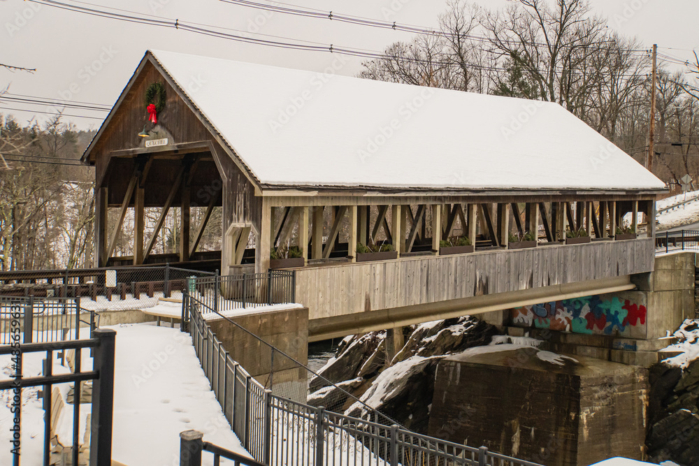 historic covered bridge over the Ottauquechee River in Quechee, Vermont
historic covered bridge over the Ottauquechee River in Quechee, Vermont