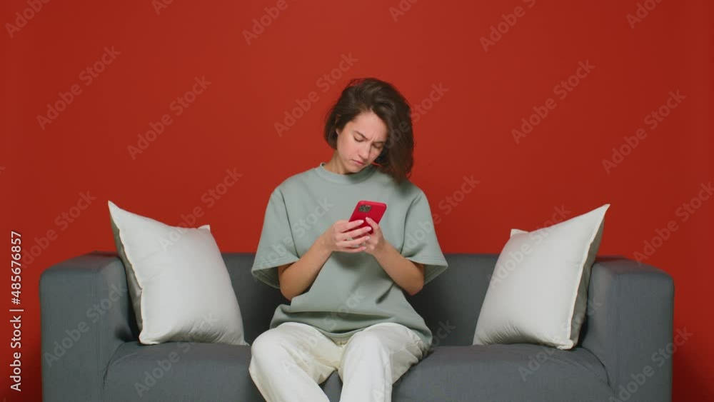 Unpleasant news in the chat. Correspondence on a bad topic. Spam or receiving large apartment bills. Smartphone and social networks. Unpleasant news in the chat. Correspondence on a bad topic. Spam or receiving large apartment bills. Smartphone and social networks.