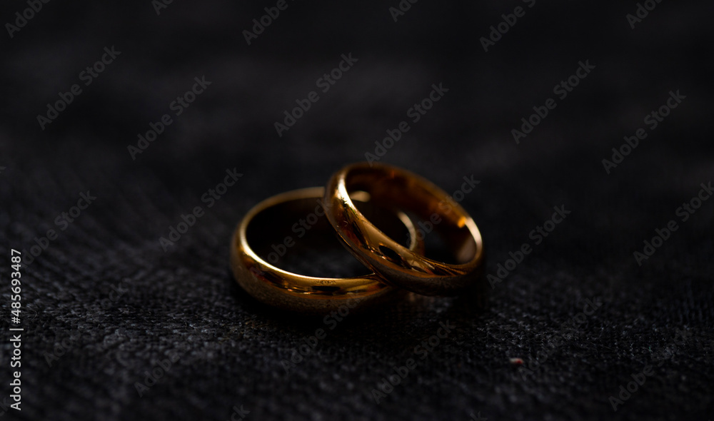 wedding rings on black wedding rings on black