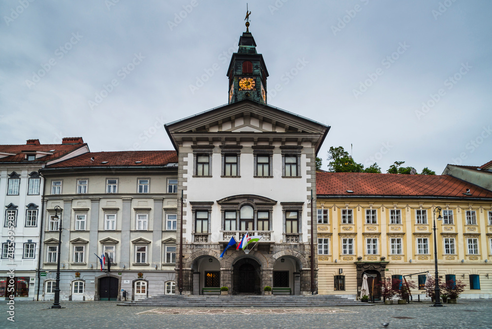 Obraz na płótnie Ljubljana Town Hall in Mestni Trg (square), Ljubljana, Slovenia, Europe w salonie