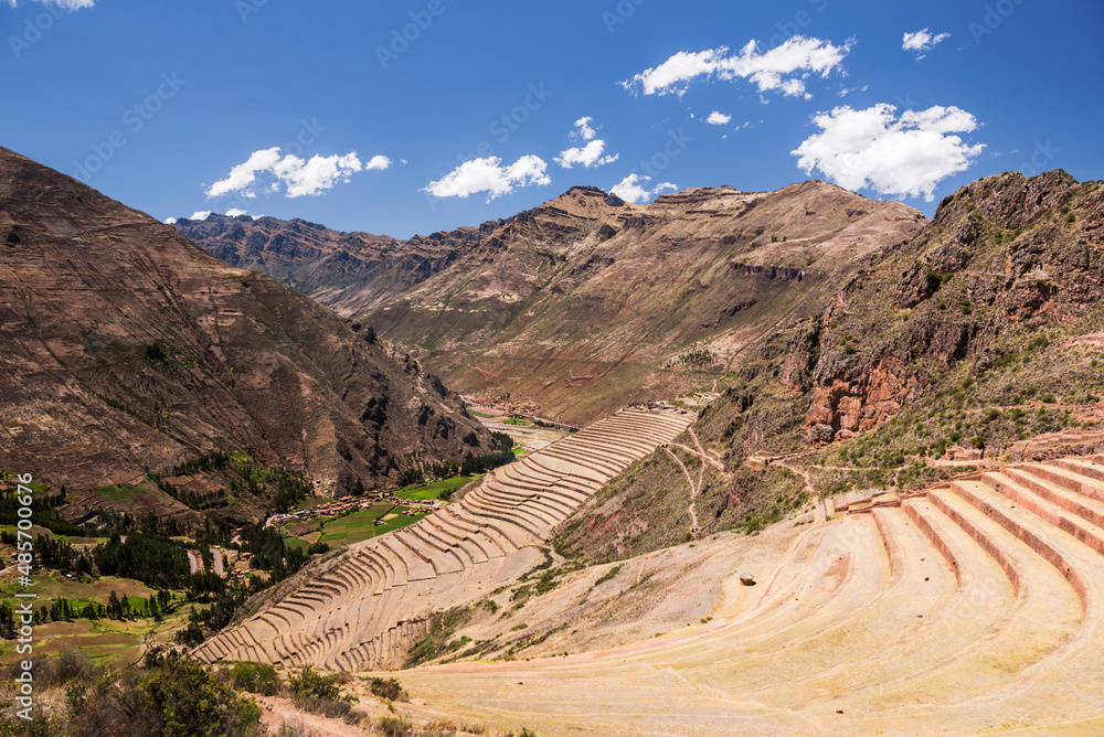Pisac Inca Ruins, Sacred Valley of the Incas (Urubamba Valley), near Cusco, Peru, South America