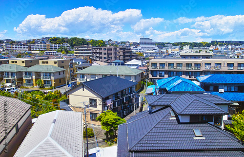 神奈川県横浜市の郊外の閑静な住宅街