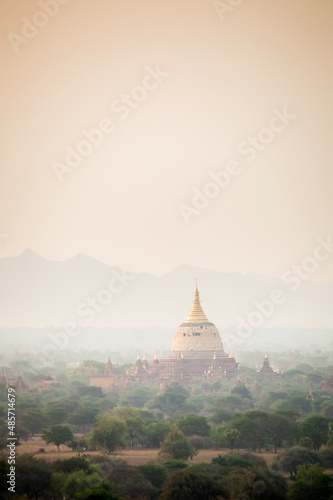 Dhammayazika Pagoda at sunrise  Temples of Bagan  Pagan   Myanmar  Burma 