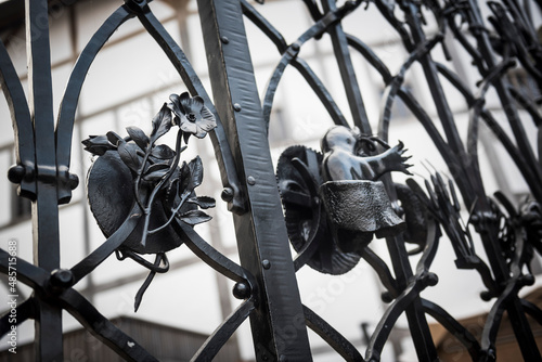 Φωτογραφία Gates to Shakespeare's Globe Theatre, Bankside, Southwark, London, England