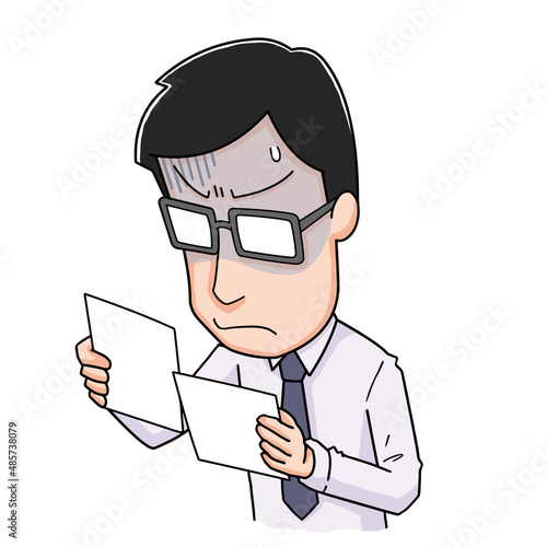 書類を見てショックを受ける男性