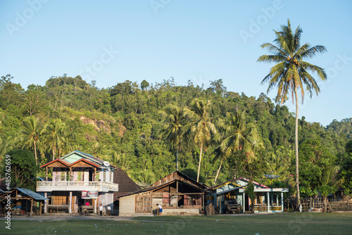 Quadro su tela Sungai Pinang Village, near Padang in West Sumatra, Indonesia, Asia