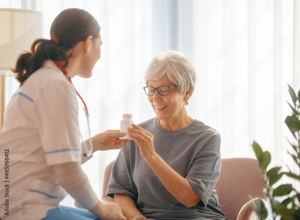 Obraz premium patient listening to a doctor