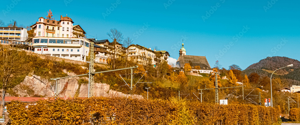 Obraz premium Beautiful alpine autumn or indian summer view near Berchtesgaden, Bavaria, Germany