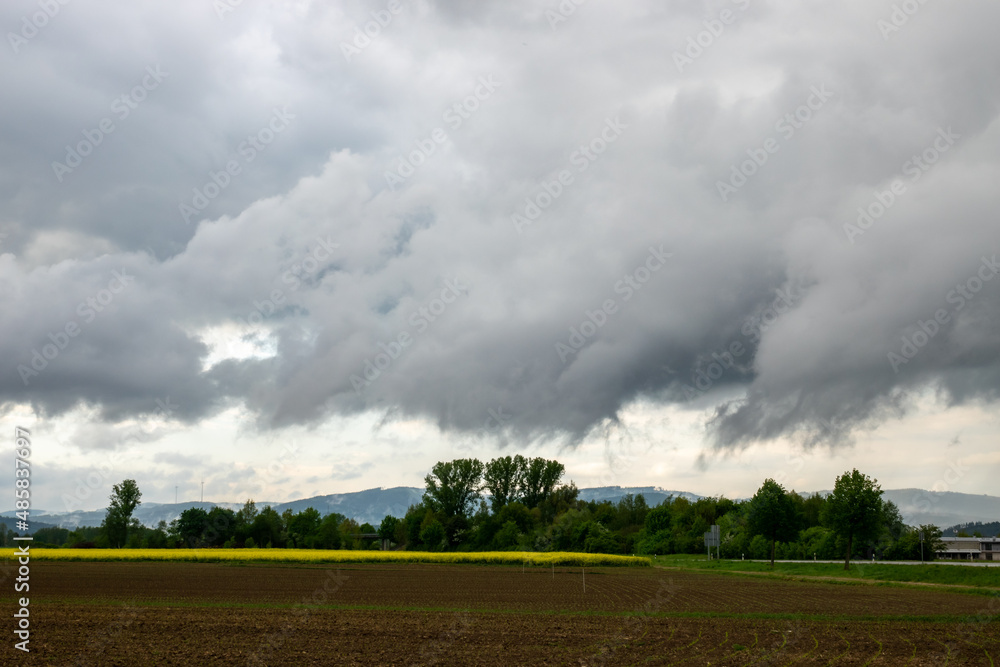 impending squall with rain, impending hurricane, impending rain, approaching storm, Prairie Storm, the storm is coming, approaching storm, thunderstorm, tornado, mesocyclone, climate, Shelf cloud