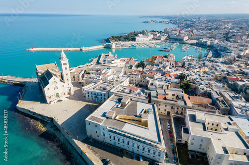 Canvas Print Vista aerea della cattedrale di trani, puglia