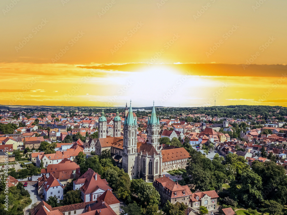 Die Altstadt von Naumburg bei Sonnenuntergang