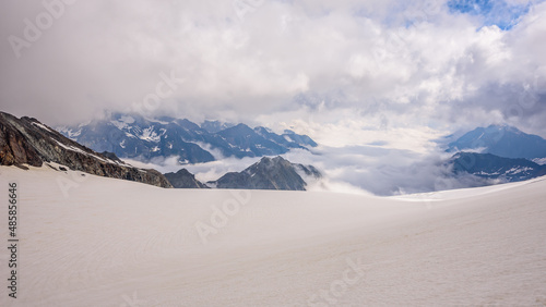 Austrian Stubai alps from Sulzenauferner. © Ondrej Bucek