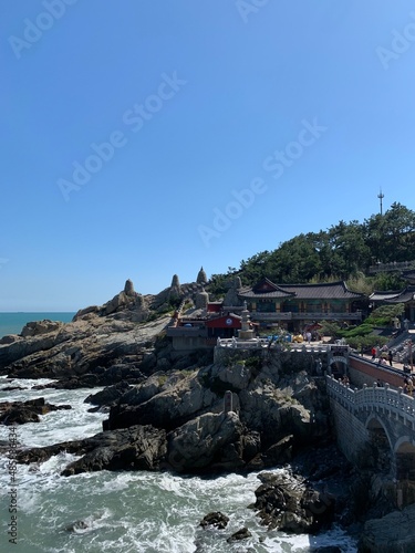 부산 태종태 태종사, 해안 절벽 불교 사찰 / Taejongtae Taejongsa Temple in Busan, coastal cliff Buddhist temple  photo