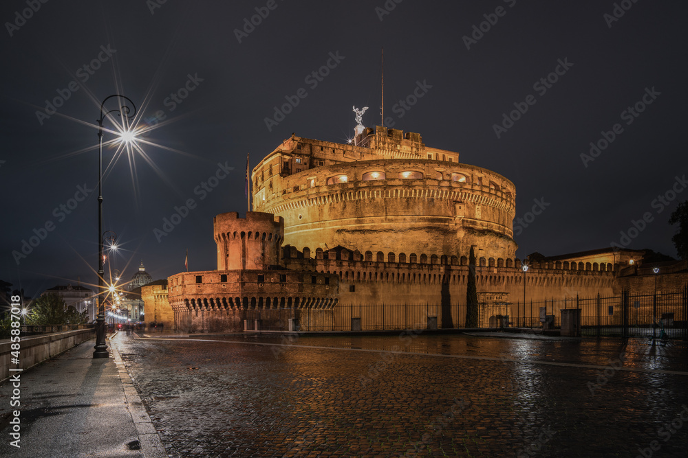 Castel Sant'angelo by night