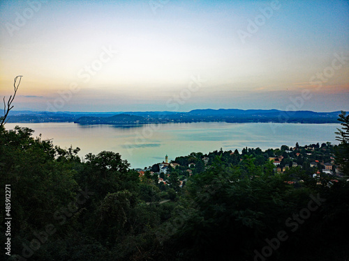 Blick auf den Lago Maggiore bei Lesa