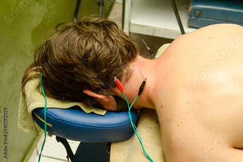 Relaxing muscle treatment with electric shock