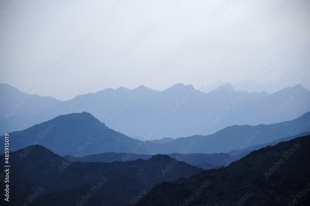 Obraz premium mountains in the fog