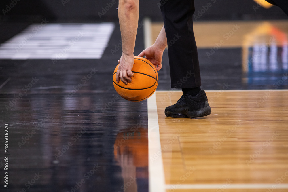 Naklejka premium basketball game focus on ball