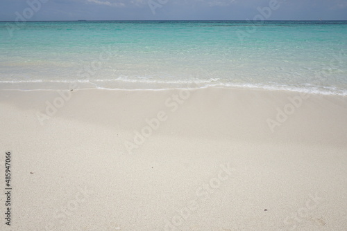 white sand beach sansibar