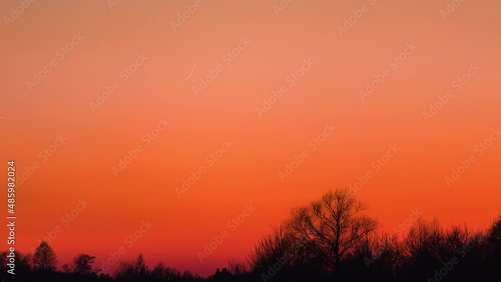 Moonset of Crescent Moon 2% timelapse 4K Moonset of Crescent Moon 2% timelapse 4K